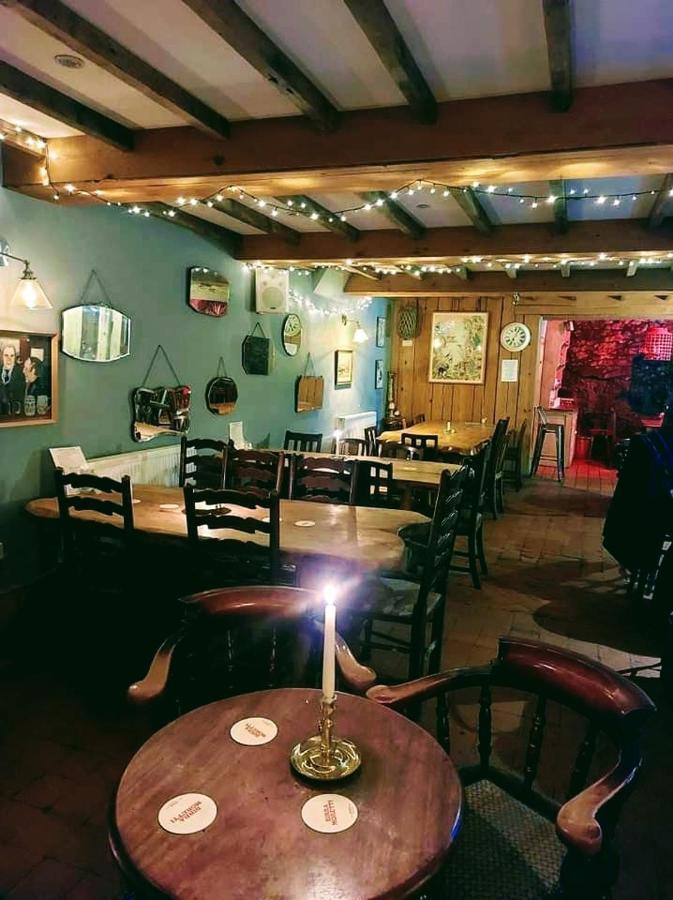 Llandudno Apartment, Quirky Pub With Tropical Beer Garden Extérieur photo